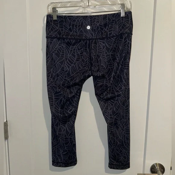 LULULEMON Wunder Under Crop *Full-On Luxtreme Pretty Palm Cadet Greyvy size 8